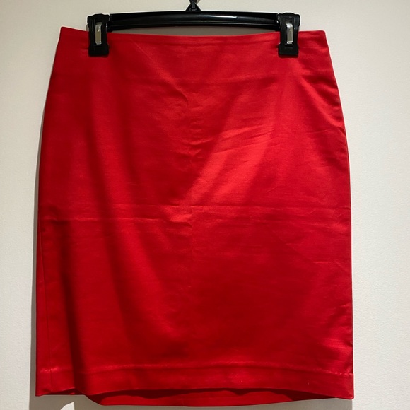 NEW! Unworn Dalia Collection Red Skirt with Tags. - Picture 1 of 3